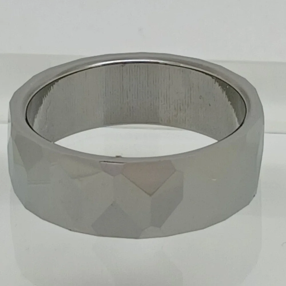 Vintage Tungsten Carbide Faceted Band Ring Mens Size 11.5 8mm Silver 90s Y2K NOS